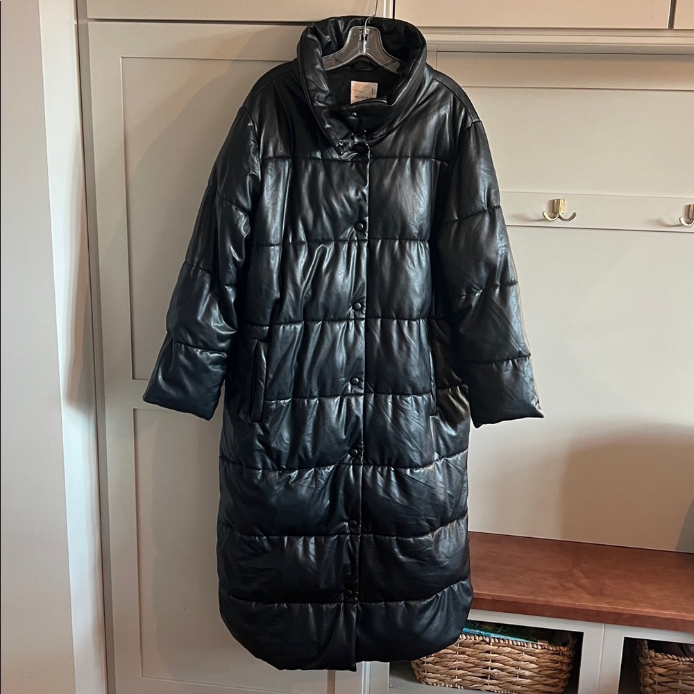 Avec Les Filles Black Puffer Coat - Picture 3 of 3